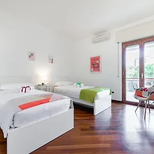 https://roomy-apartment-with-terrace-parking.barihotels.org
